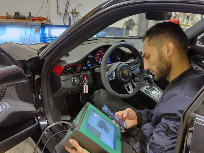 Diagnostics reading on a Porsche