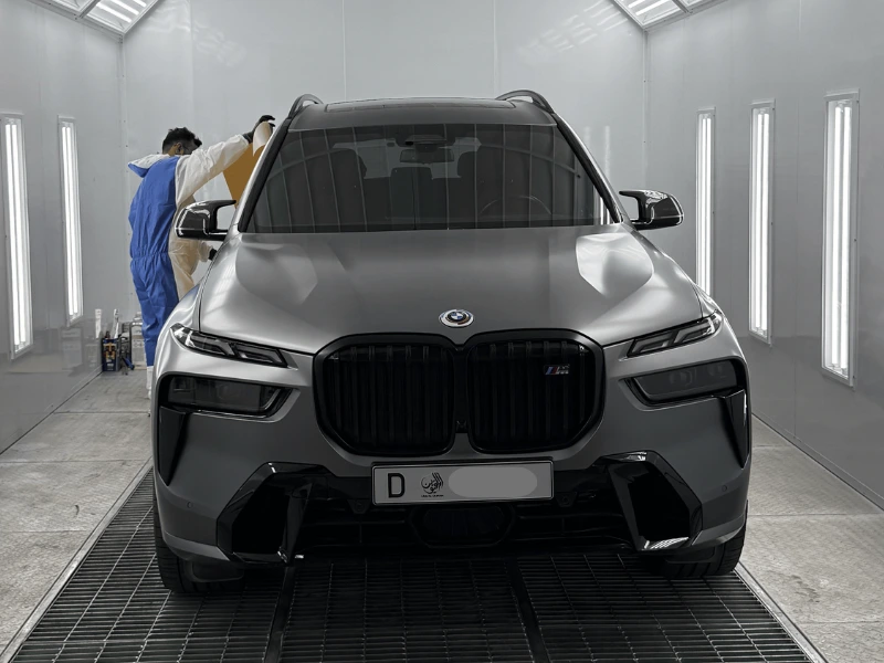 BMW i car paint boot getting protected